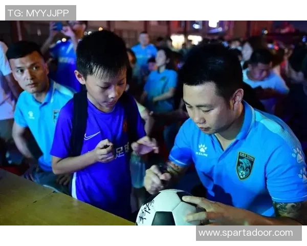 灯谜与足球明星的奇妙碰撞揭示了运动与文化的完美融合